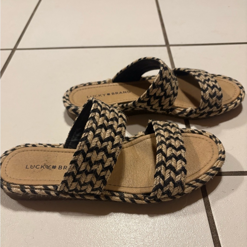 Lucky Brand Sandals